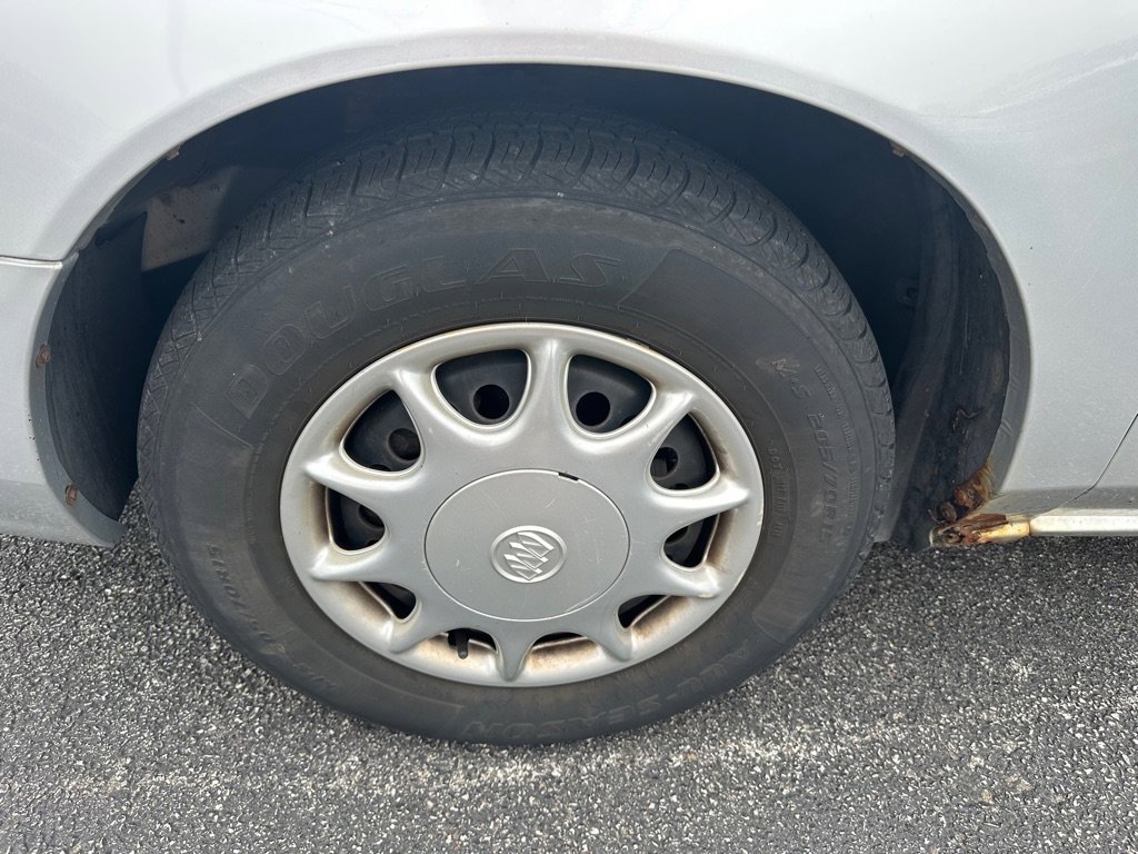 Used 2004 Buick Century Custom FWD image 11