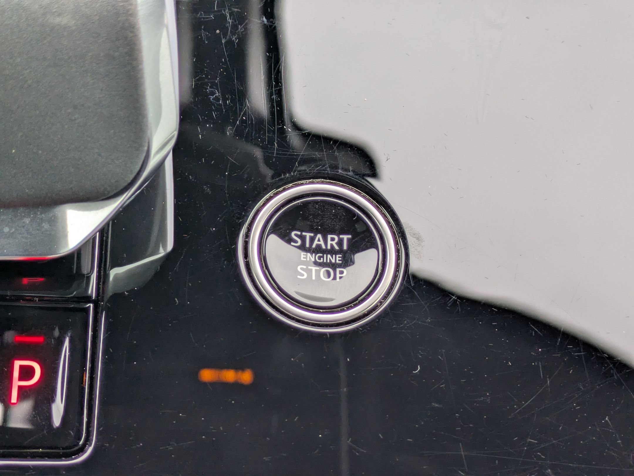 Used 2025 Land Rover Range Rover Sport SE image 17