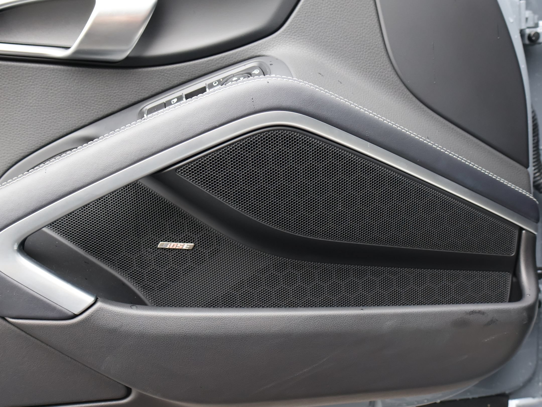 Certified 2025 Porsche 718 Cayman RWD image 15