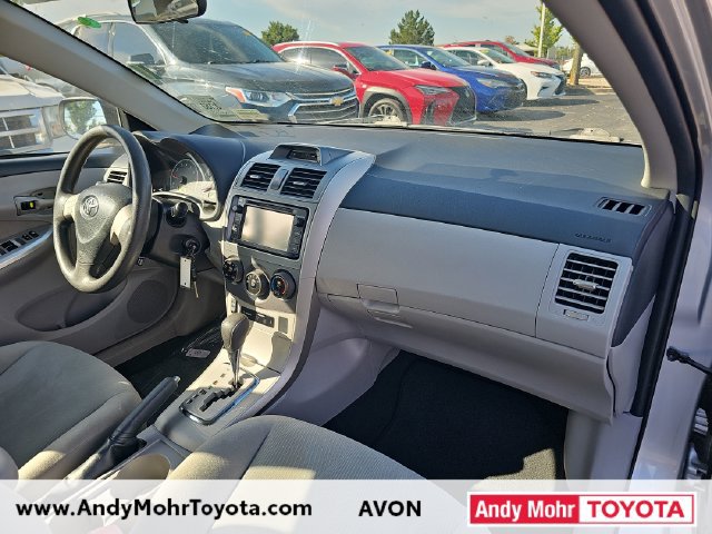 Used 2013 Toyota Corolla LE FWD image 19