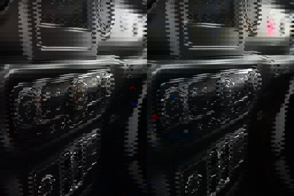 Used 2022 Jeep Wrangler Unlimited Sport image 20