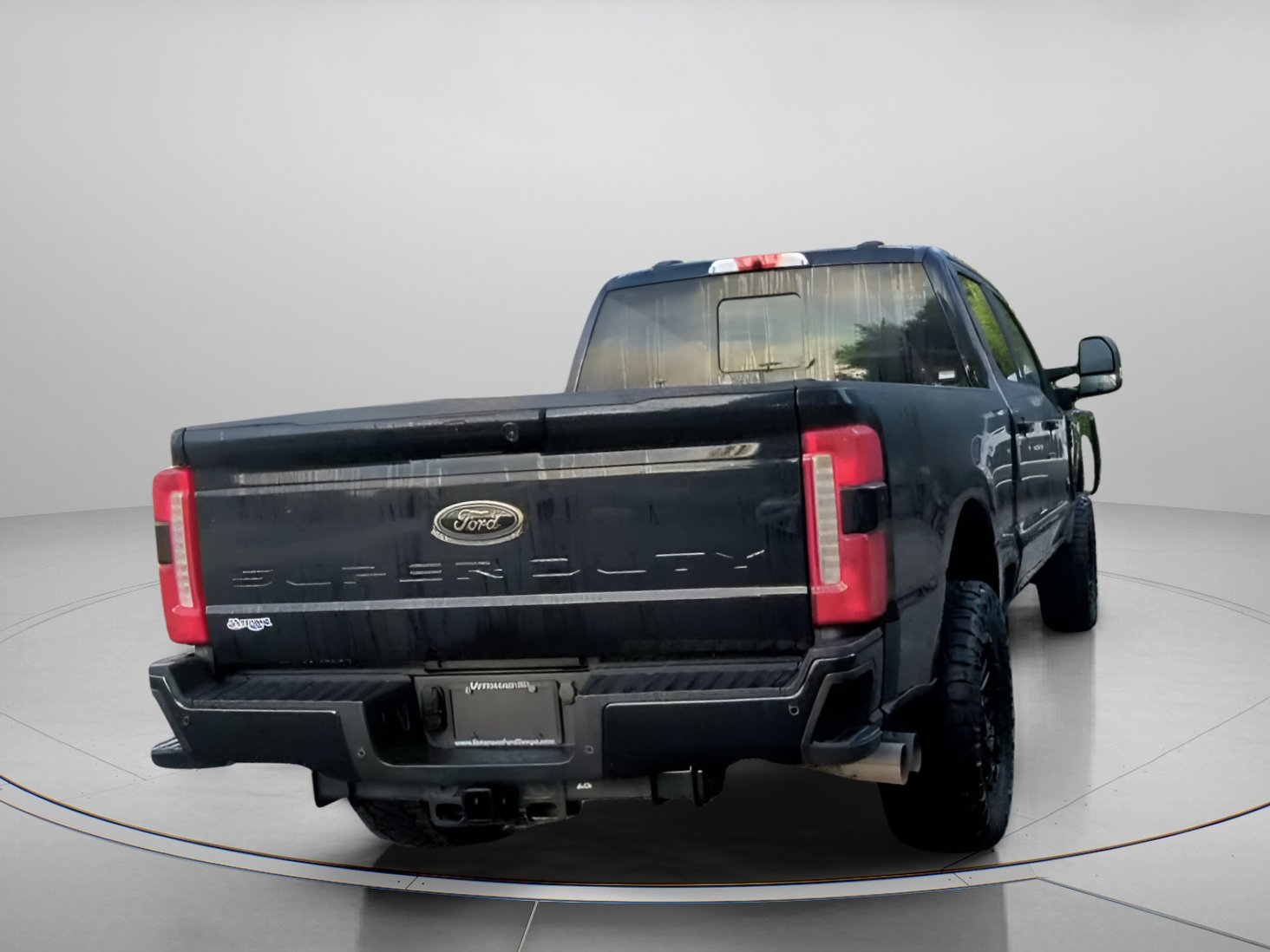 Used 2025 Ford F250 Lariat w/ Black Appearance Package AWD/4WD image 26