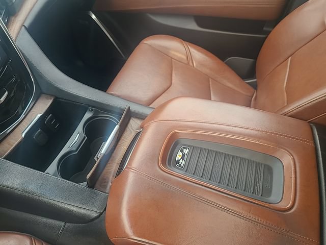 Used 2018 Cadillac Escalade Luxury AWD/4WD image 22