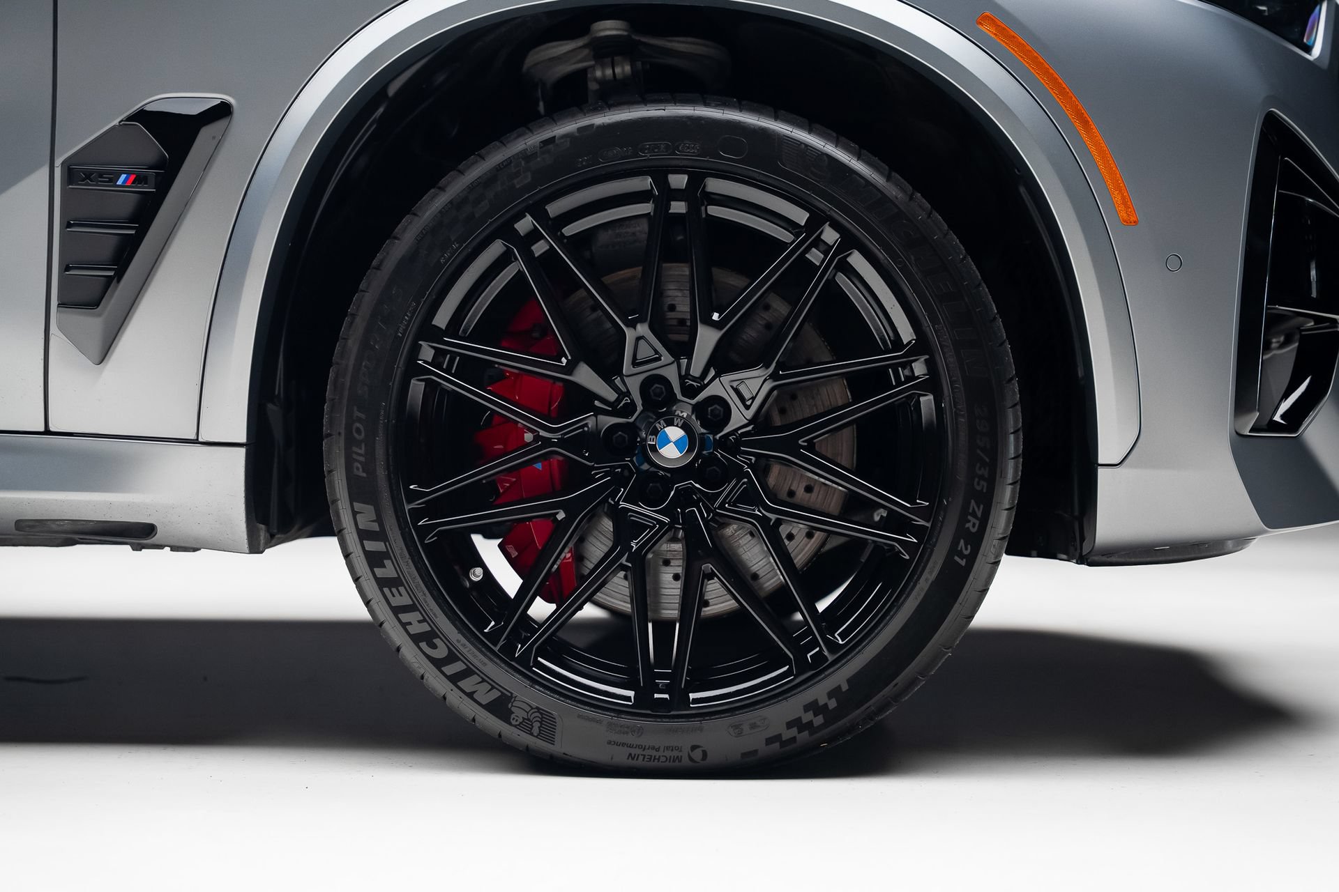 Used 2025 BMW X5 M Competition w/ Executive Package AWD/4WD image 41