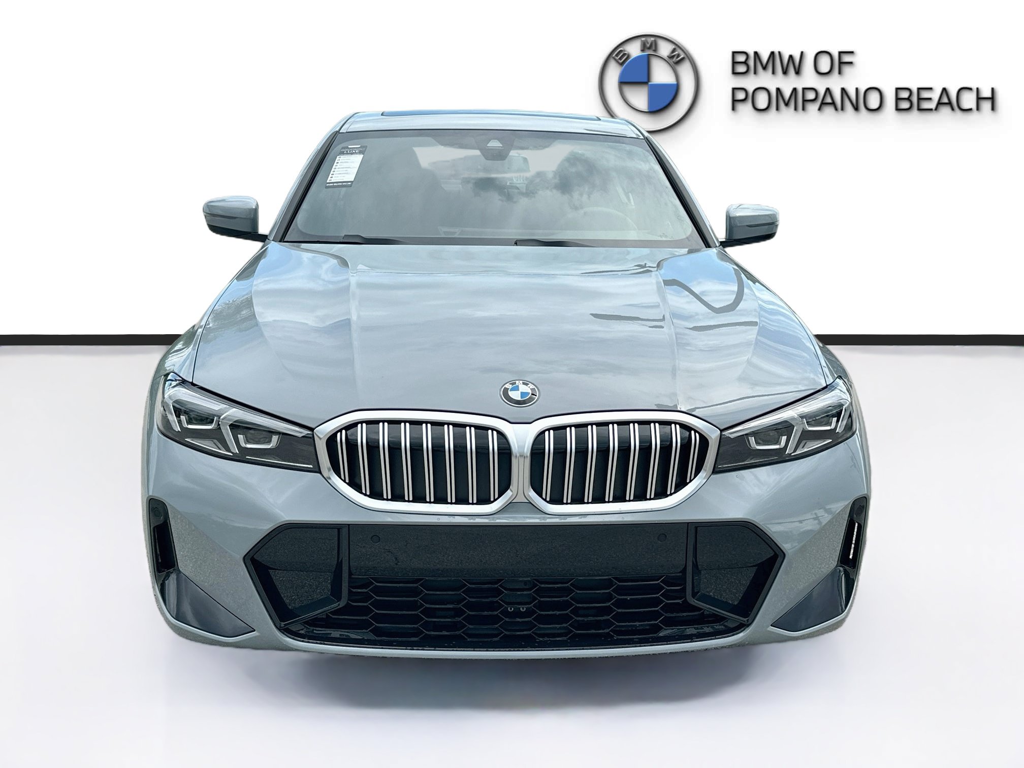 New 2026 BMW 330i Sedan w/ M Sport Package RWD image 2