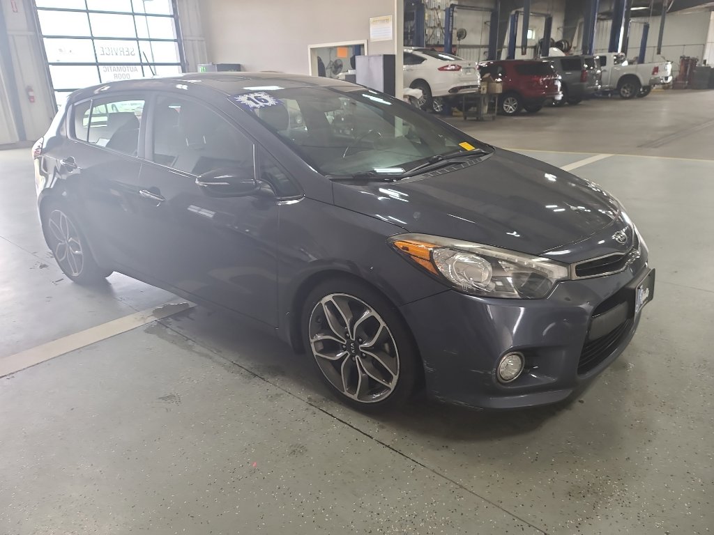 Used 2016 Kia Forte SX w/ SX Premium Technology Package FWD image 4