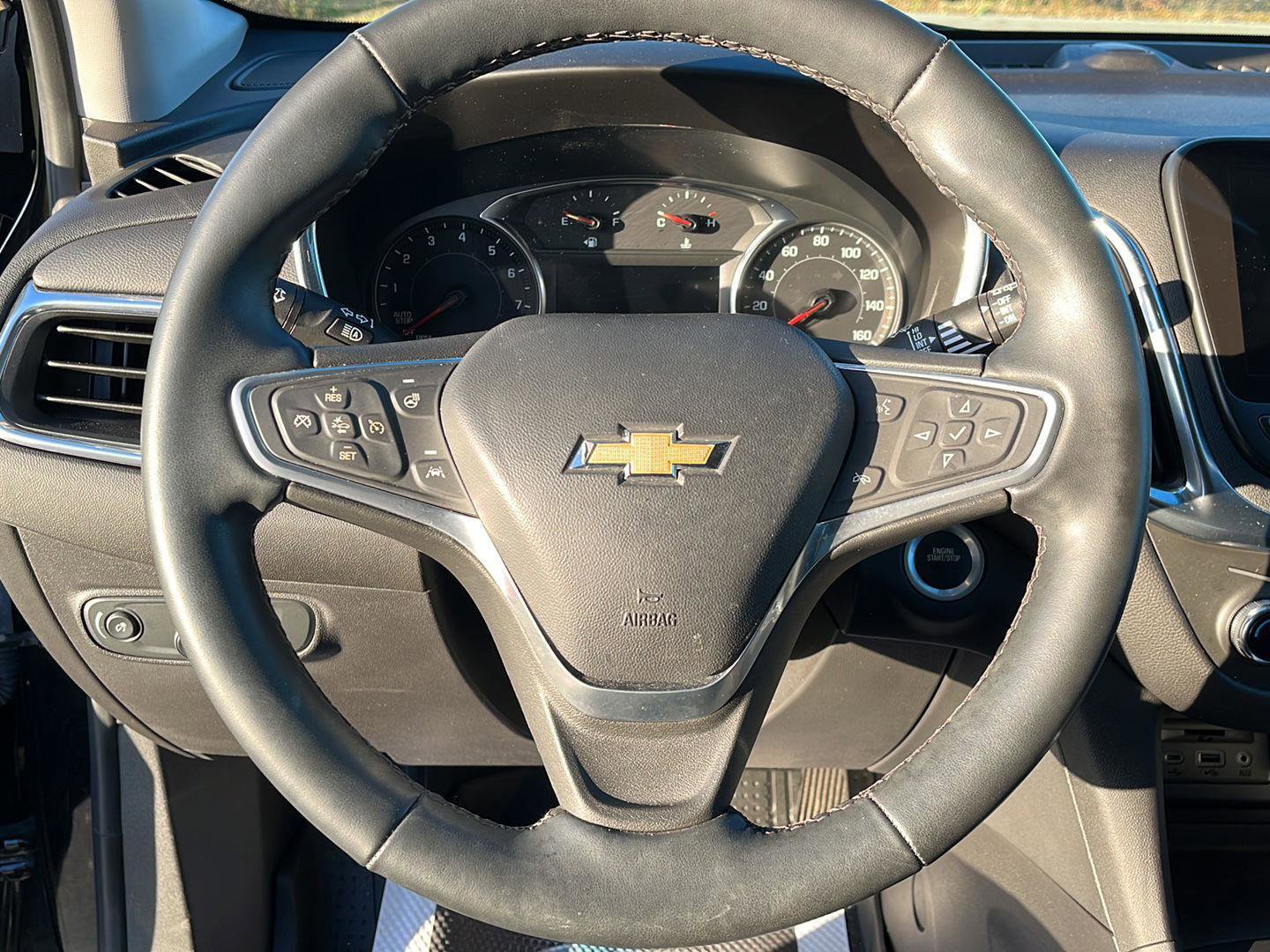 Used 2023 Chevrolet Equinox LT image 14