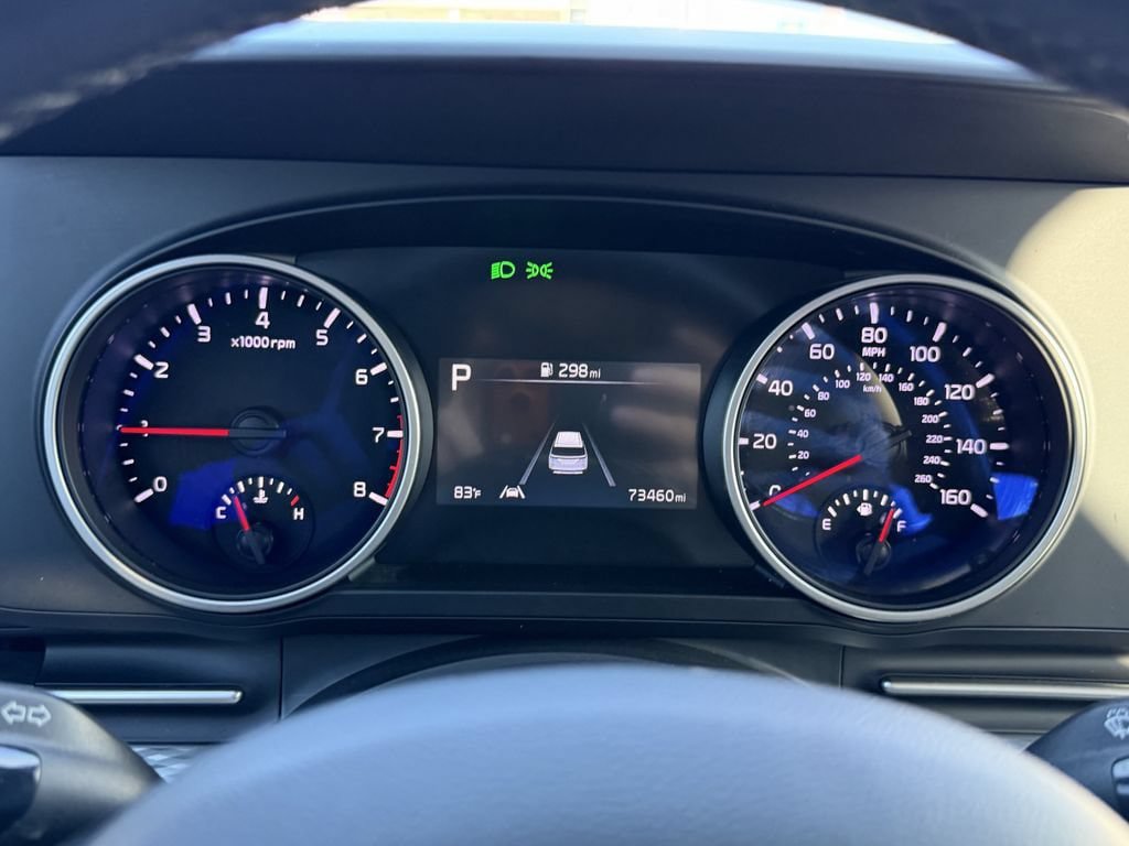 Certified 2024 Kia Carnival LX FWD image 28