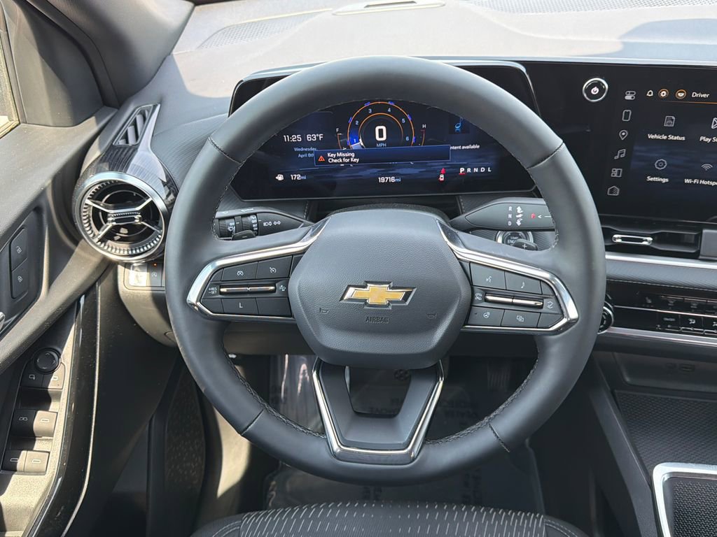 Used 2025 Chevrolet Equinox LT image 24