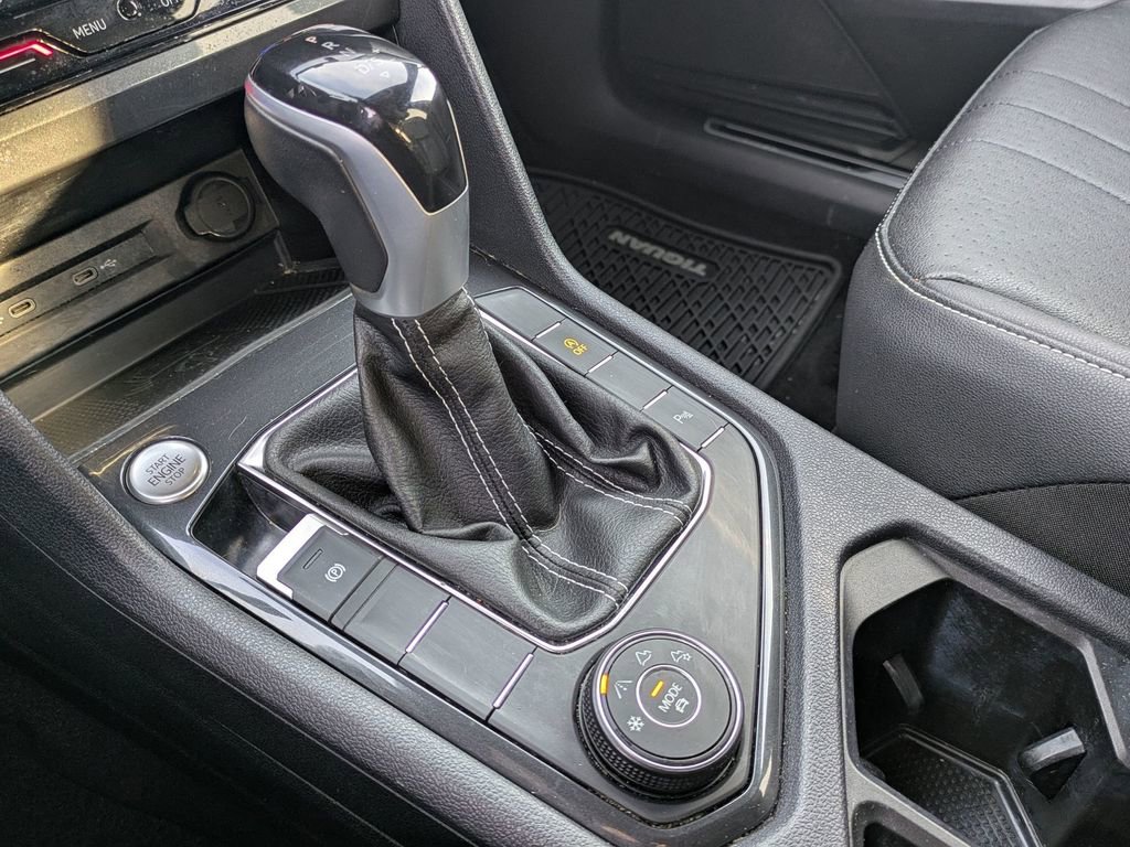Used 2023 Volkswagen Tiguan SE R-Line image 20