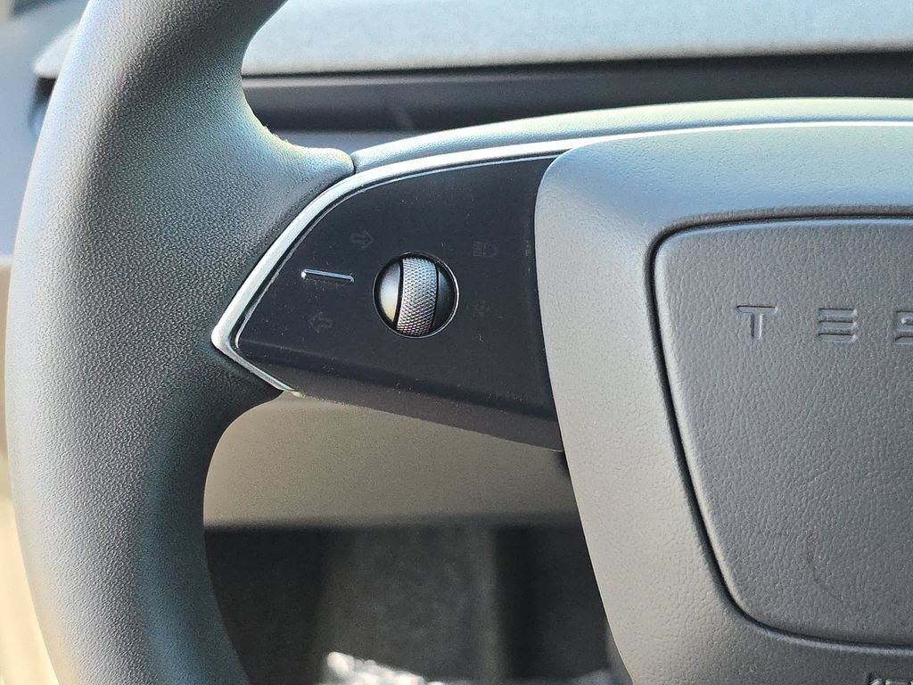 Used 2025 Tesla Model 3 Long Range AWD/4WD image 23