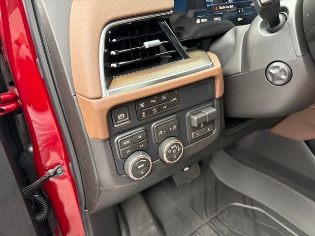 New 2026 Chevrolet Suburban High Country AWD/4WD image 31