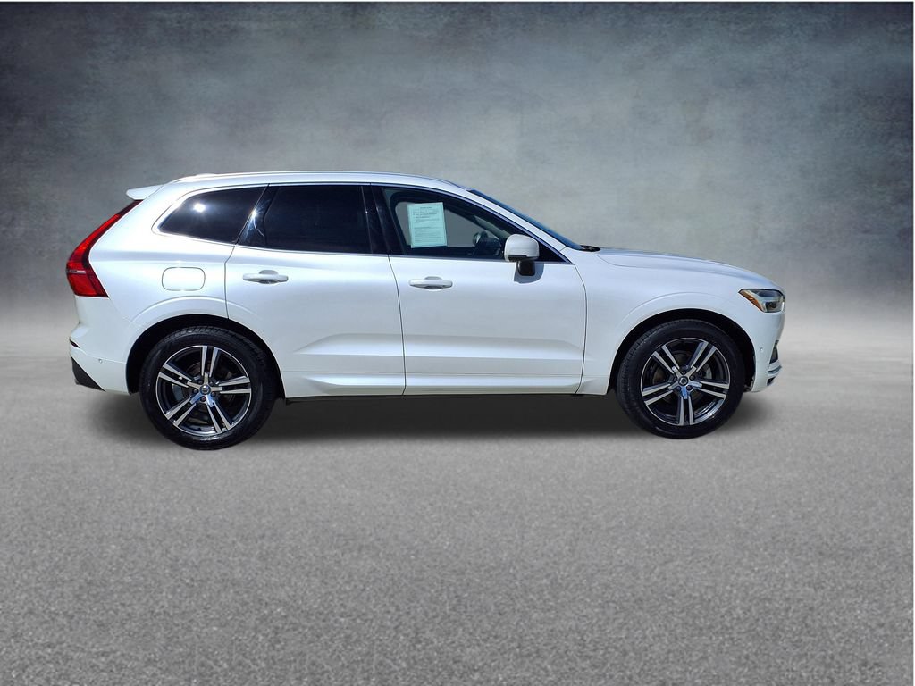 Used 2019 Volvo XC60 T5 Momentum w/ Multimedia Package AWD/4WD image 9