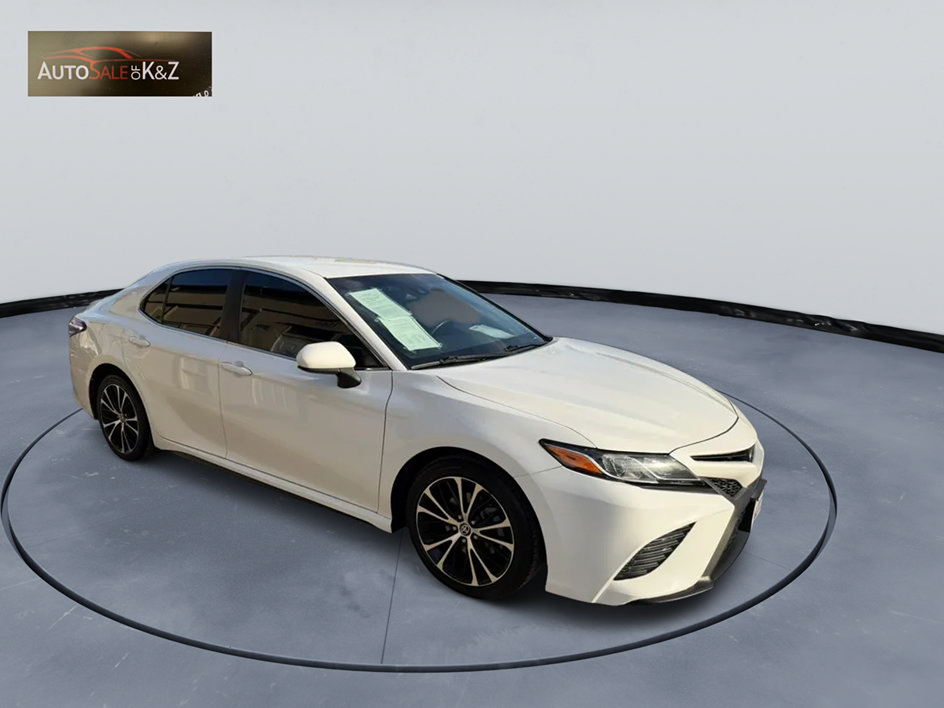Used 2020 Toyota Camry SE FWD image 4