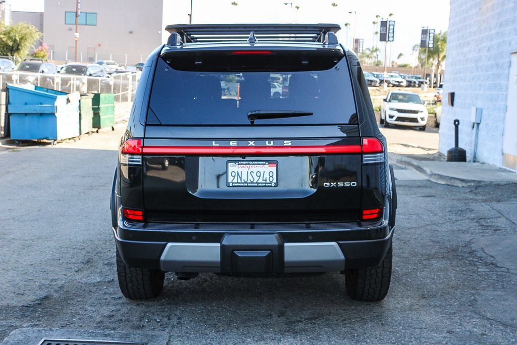 Used 2024 Lexus GX 550 AWD/4WD image 8