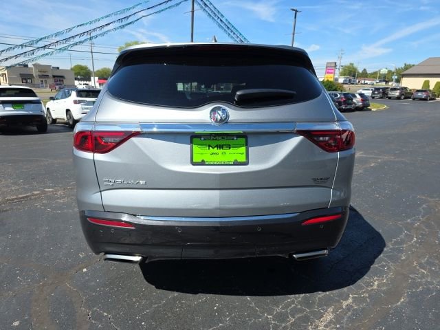 Used 2024 Buick Enclave Premium AWD/4WD image 5