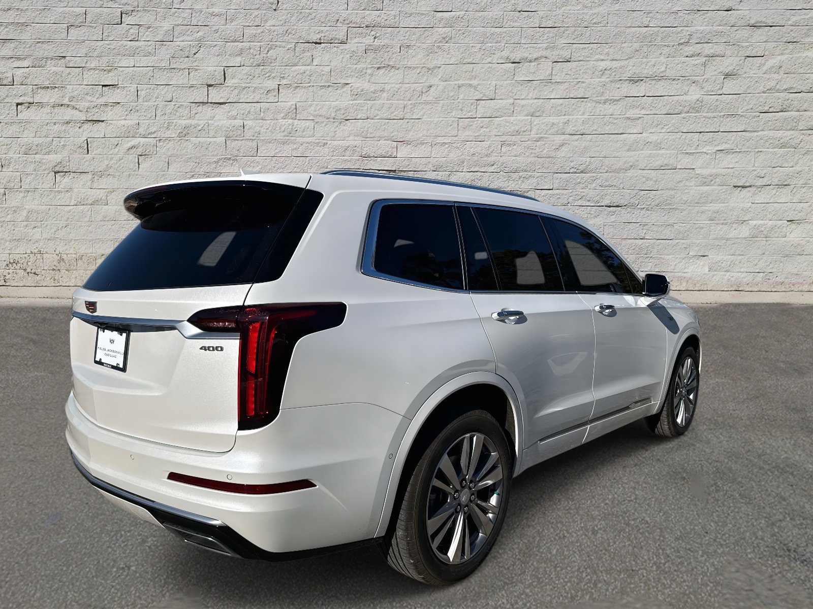 Certified 2024 Cadillac XT6 Premium Luxury w/ Technology Package image 5