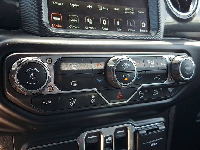 Used 2021 Jeep Wrangler Unlimited Sahara AWD/4WD image 14