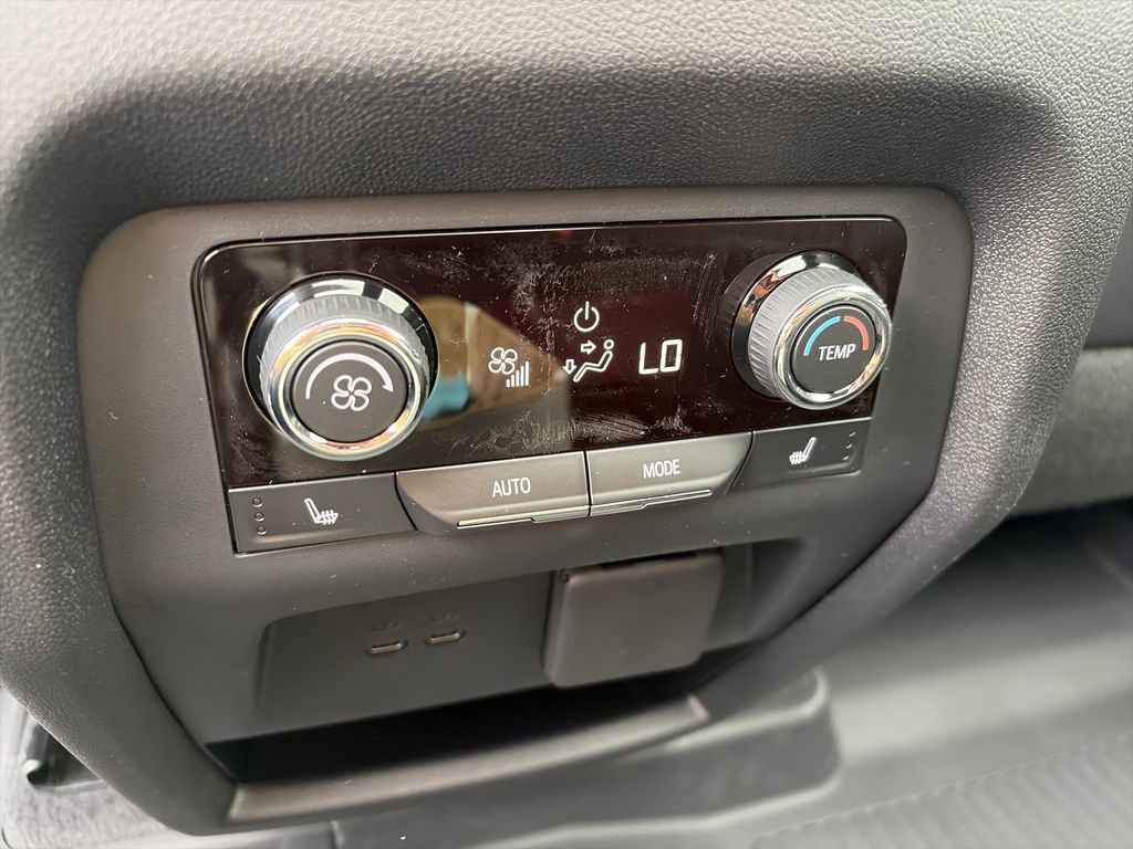 New 2026 Chevrolet Traverse High Country AWD/4WD image 11