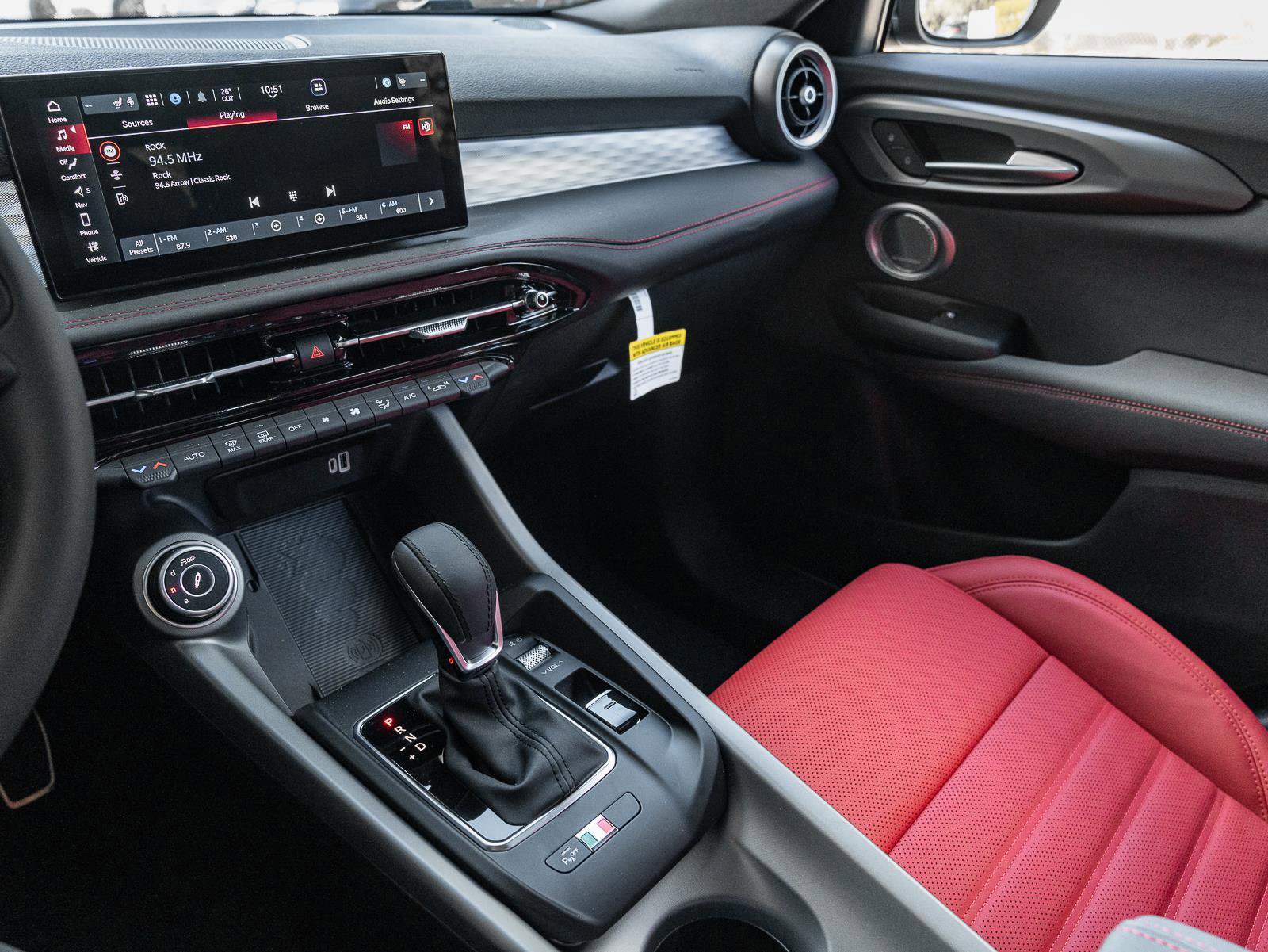 New 2026 Alfa Romeo Tonale Veloce w/ Quick Order Package 23H Volce image 10