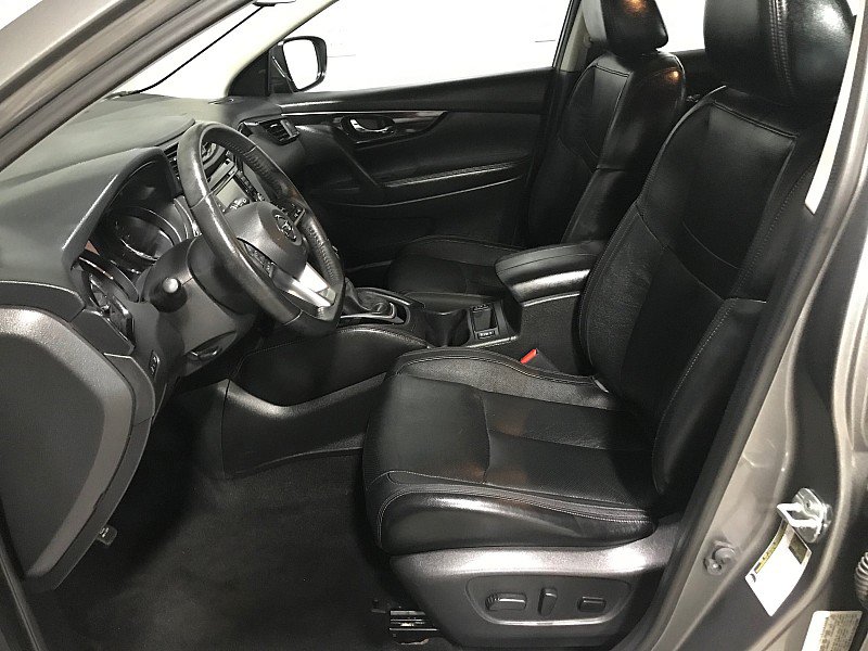 Used 2017 Nissan Rogue Sport SL w/ SL Premium Package AWD/4WD image 10