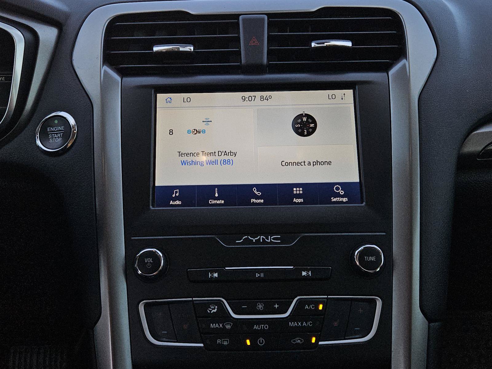 Used 2020 Ford Fusion SEL FWD image 12