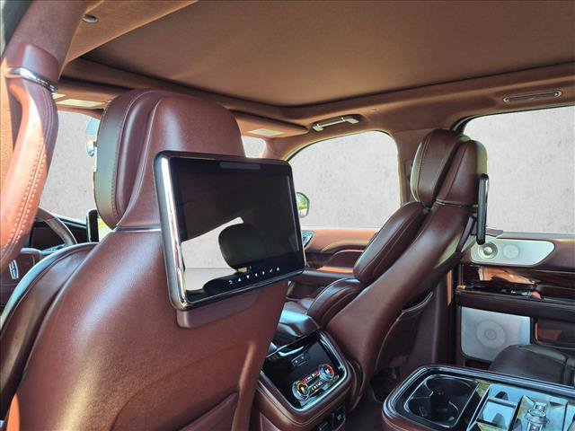 Used 2018 Lincoln Navigator Black Label w/ Cargo Package AWD/4WD image 18