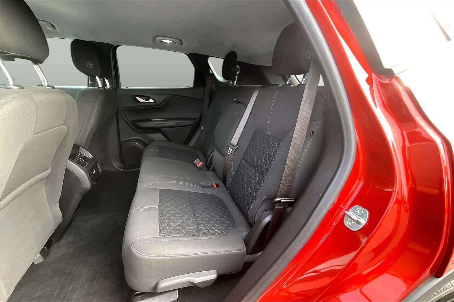 Used 2021 Chevrolet Blazer LT FWD image 19