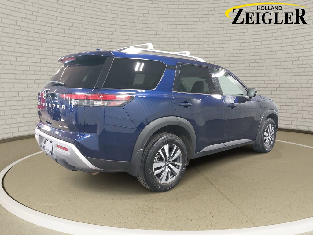 Used 2023 Nissan Pathfinder SL image 5
