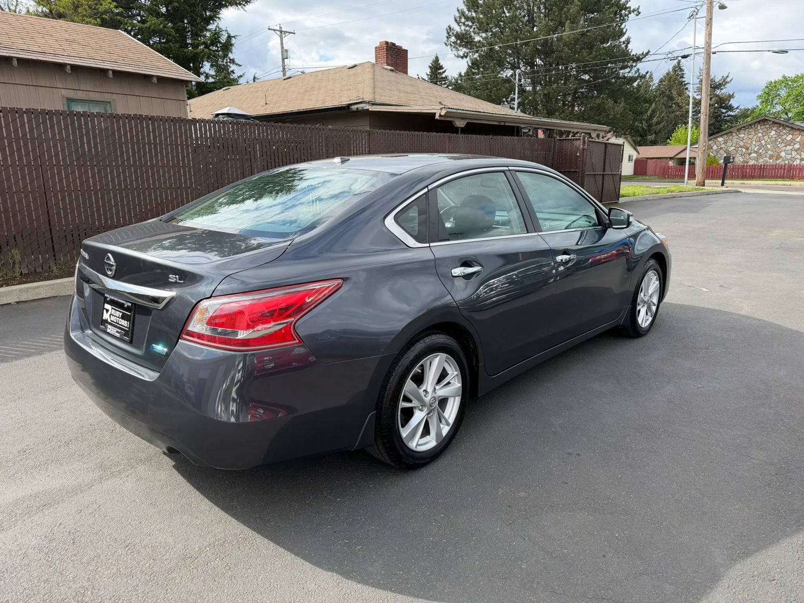 Used 2013 Nissan Altima 2.5 SL FWD image 4