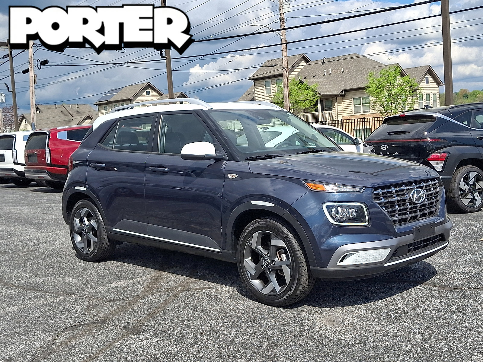 Certified 2022 Hyundai Venue Limited w/ Cargo Package image 1