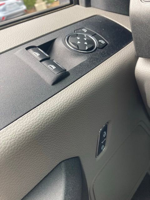 Used 2019 Ford F550 4x4 Regular Cab Super Duty image 25