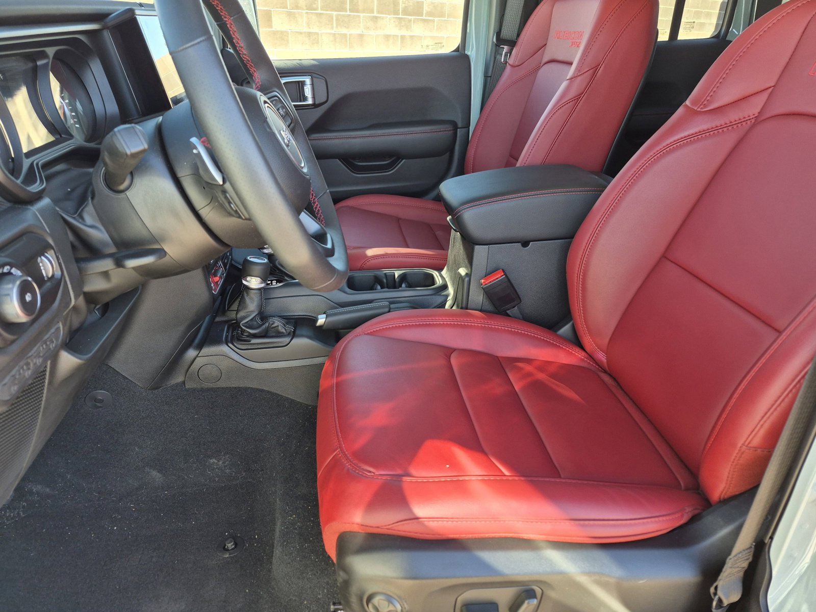 Used 2024 Jeep Wrangler Rubicon 392 image 16