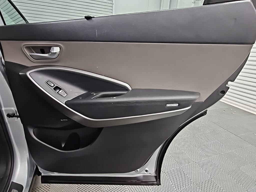 Used 2019 Hyundai Santa Fe XL image 38