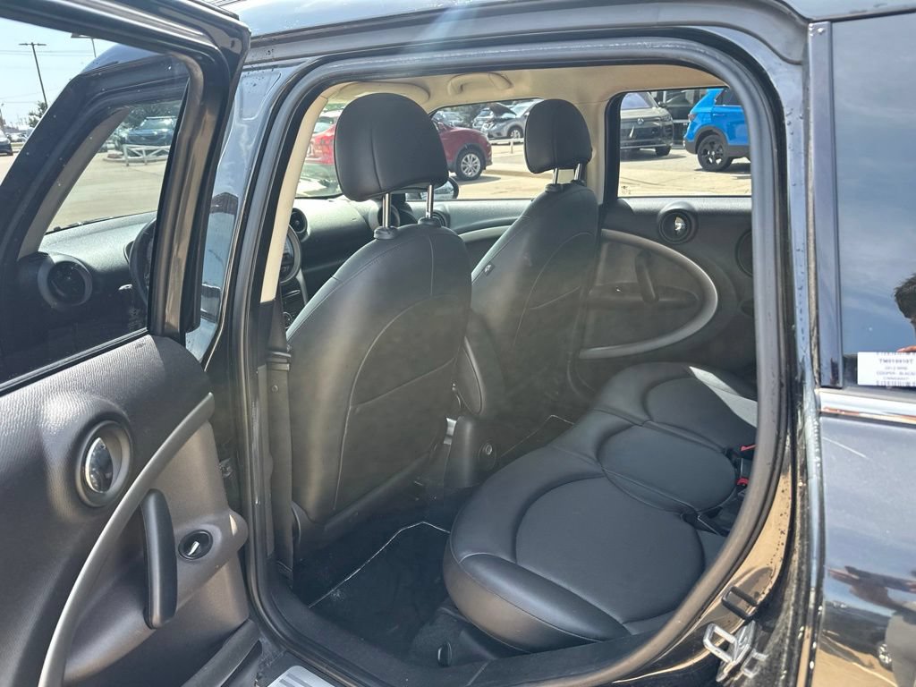 Used 2012 MINI Cooper Countryman FWD image 13