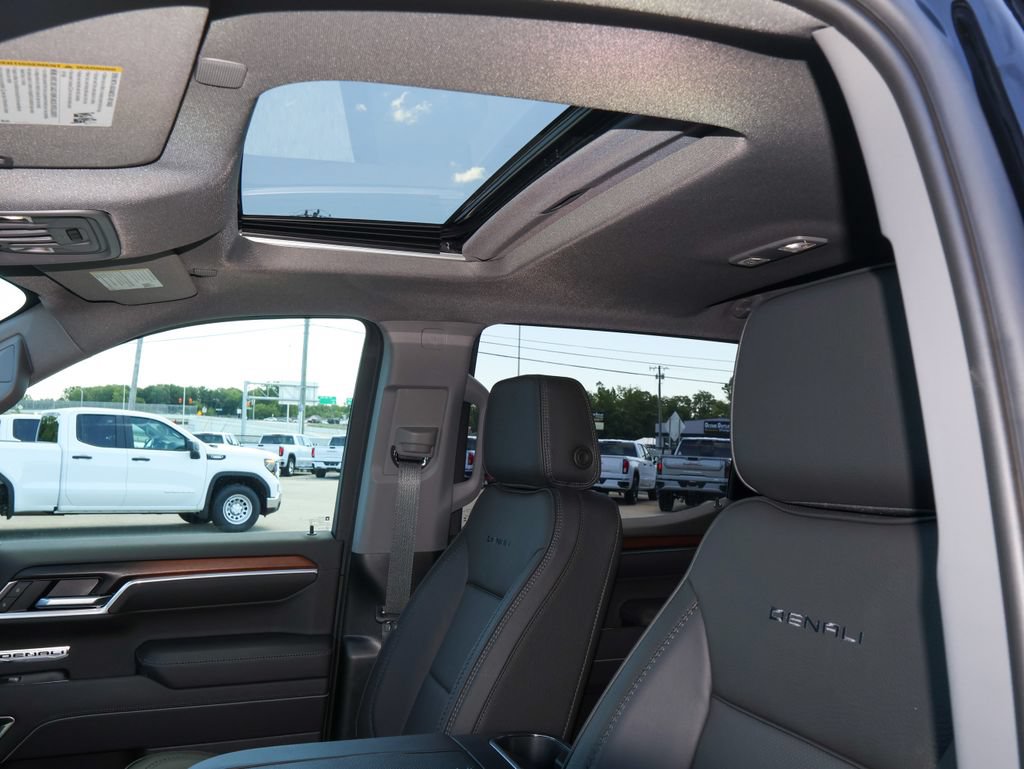 New 2026 GMC Sierra 1500 Denali AWD/4WD image 8