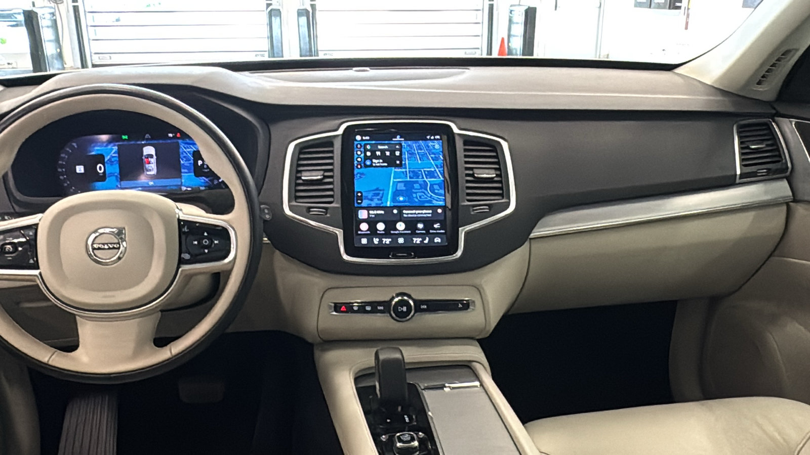 Used 2024 Volvo XC90 B5 Core w/ Protection Package Premier AWD/4WD image 11