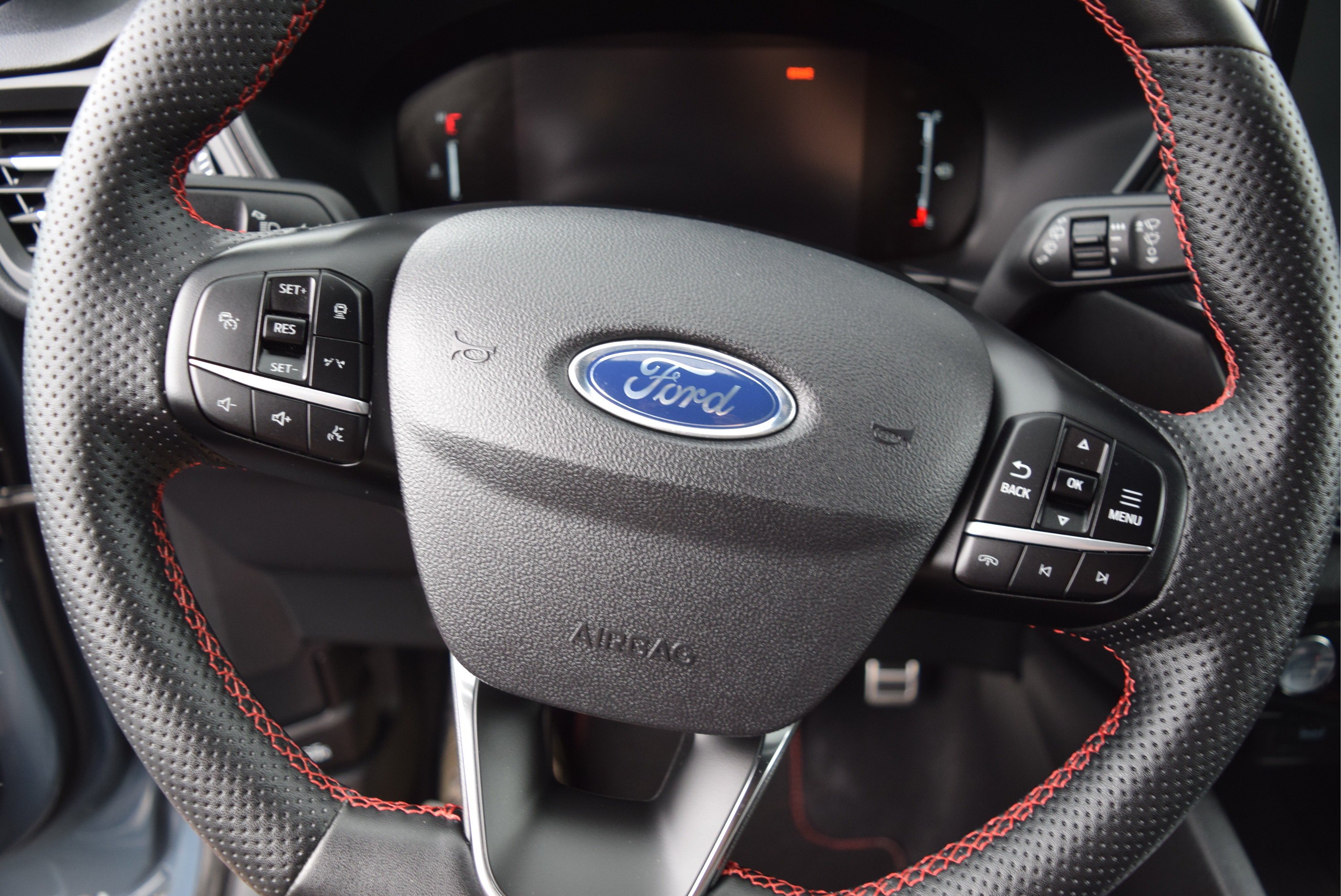 Used 2023 Ford Escape ST-Line AWD/4WD image 10