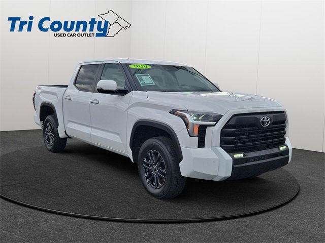 Used 2024 Toyota Tundra SR5 w/ SR5 Convenience Package image 1