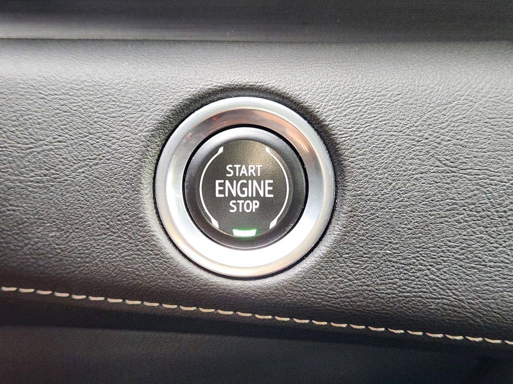 Certified 2021 Cadillac Escalade Premium Luxury image 20