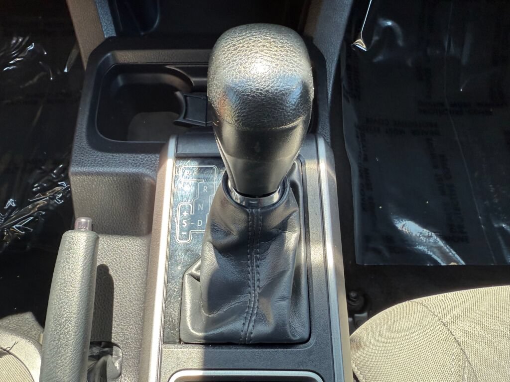 Used 2023 Toyota Tacoma SR5 w/ Technology Package AWD/4WD image 21
