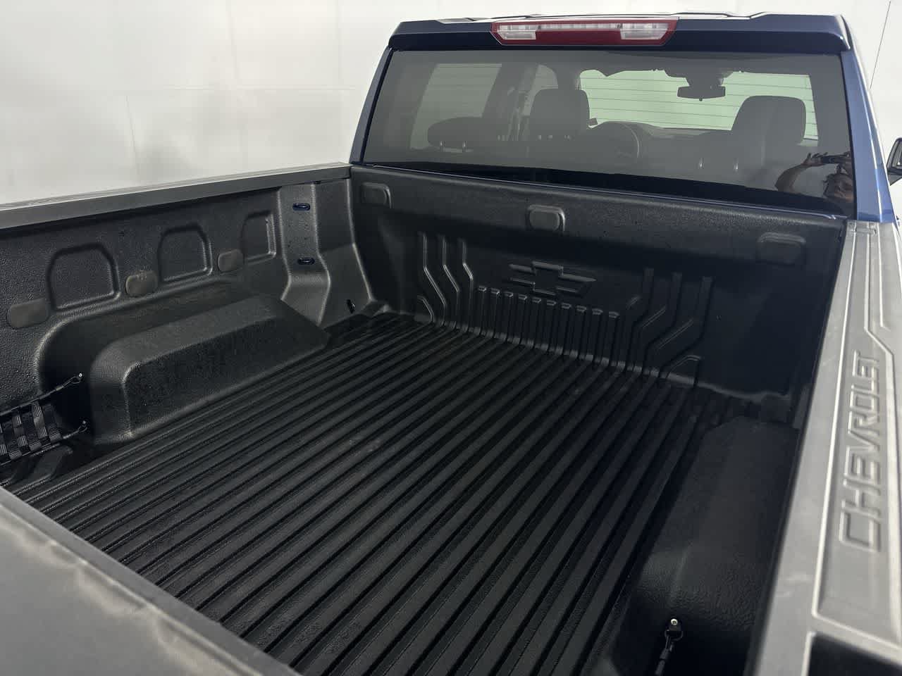 Used 2023 Chevrolet Silverado 1500 LT AWD/4WD image 21
