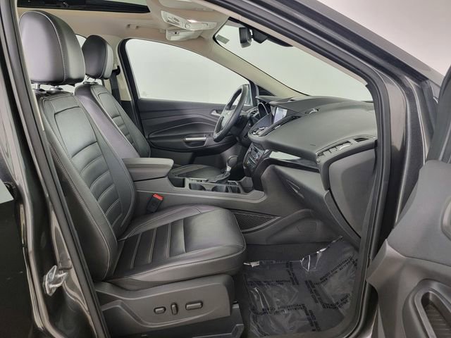 Used 2017 Ford Escape Titanium AWD/4WD image 19