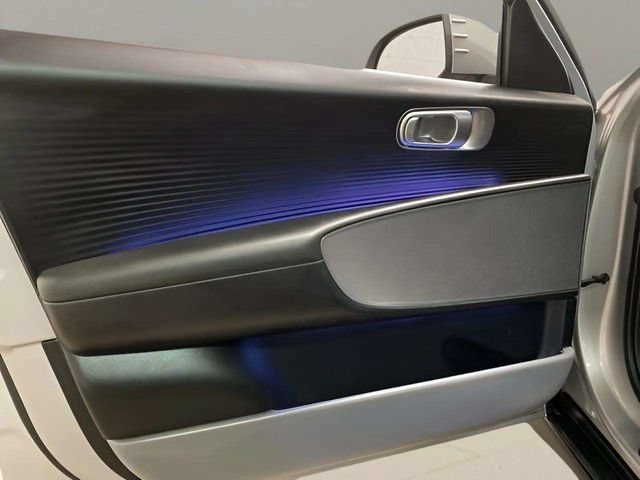 Used 2025 Hyundai Ioniq 6 SEL RWD image 27