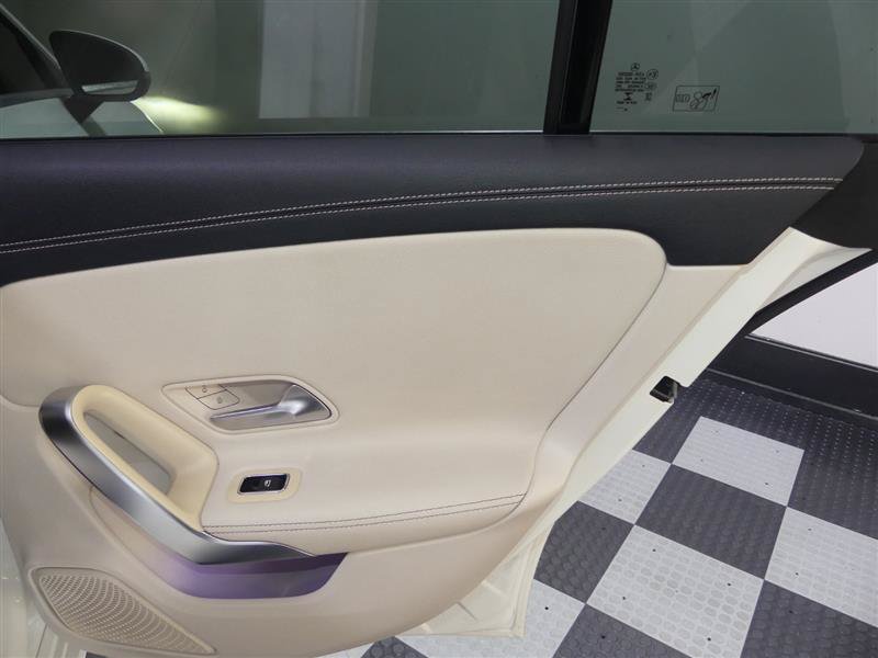 Used 2021 Mercedes-Benz CLA 250 image 27