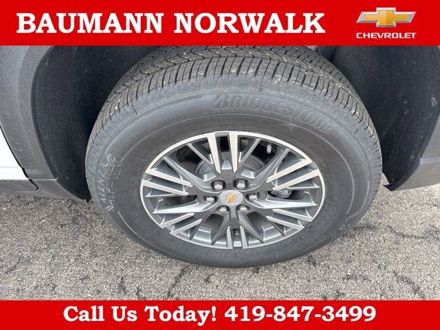 New 2025 Chevrolet Traverse LT w/ Enhanced Driving Package FWD image 7