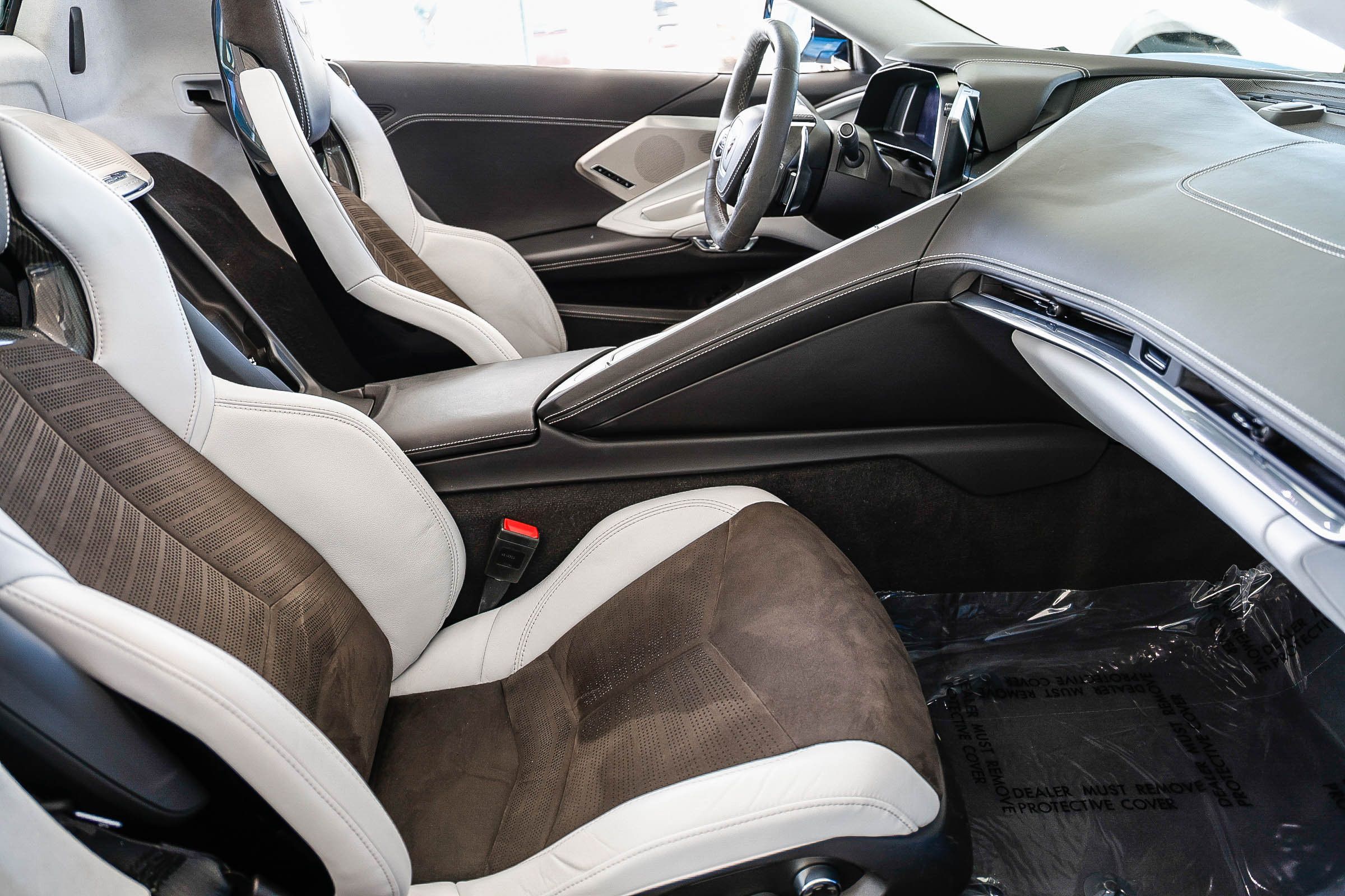 Used 2020 Chevrolet Corvette Stingray Premium Conv w/ 3LT Preferred Equipment Group RWD image 13