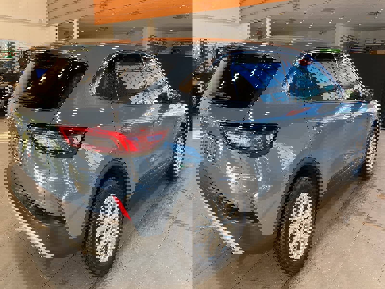 Used 2024 Ford Escape Active image 5