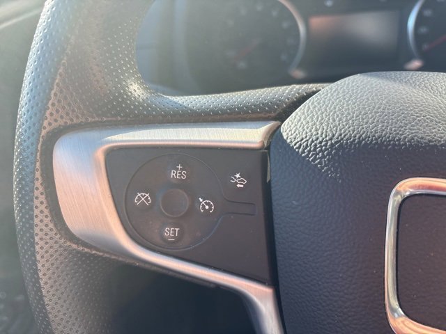 Used 2024 GMC Terrain SLE image 21