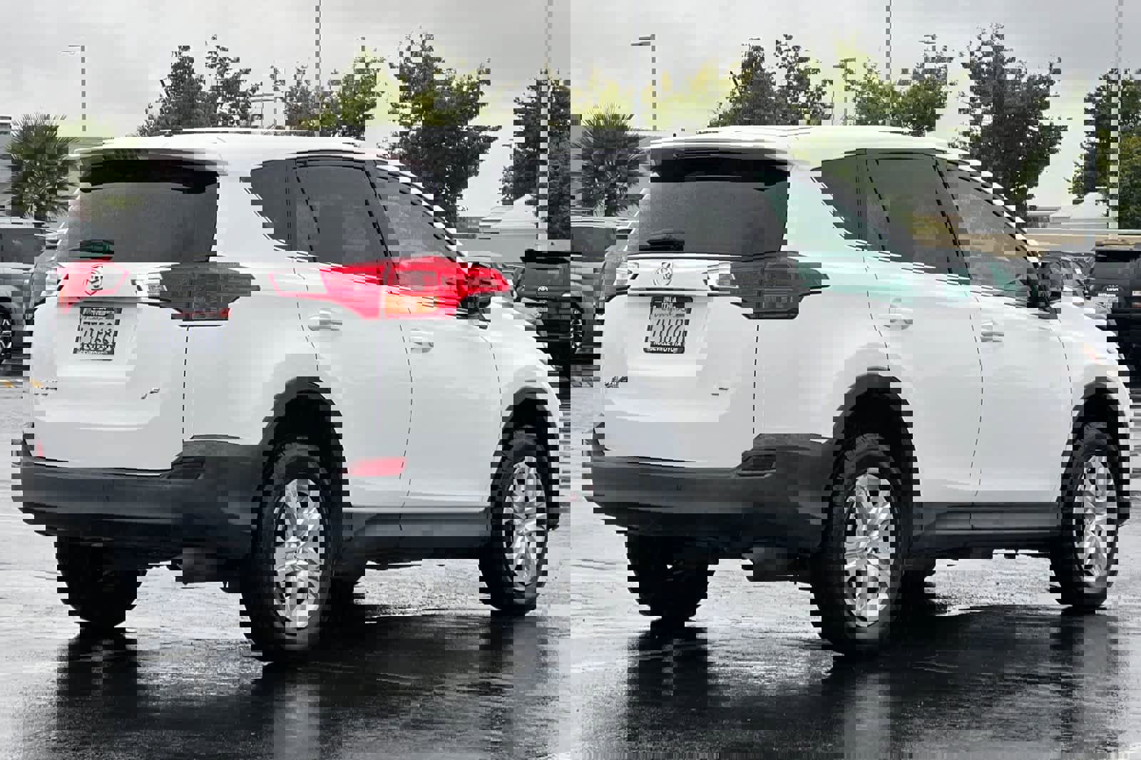 Used 2015 Toyota RAV4 LE image 2